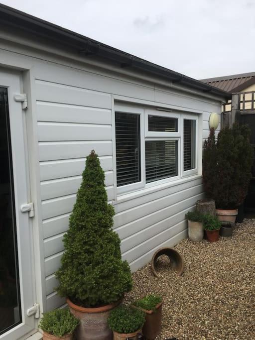 Herb Garden Bungalow Vila Nazeing Exterior foto